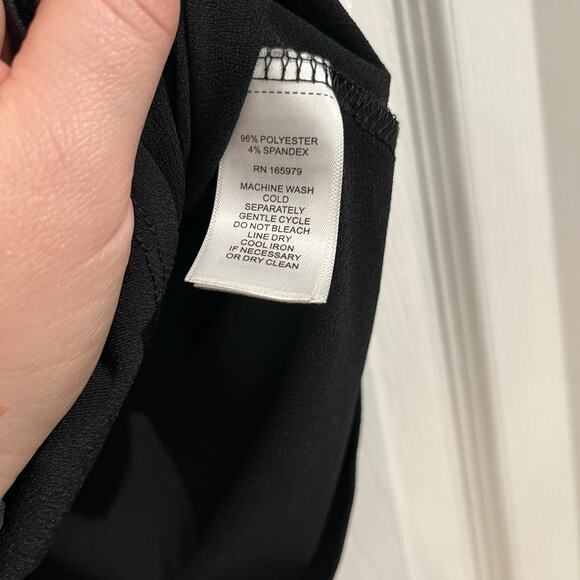 Cable & Gauge Women’s Black Button Shoulder Blouse Size M - Picture 6 of 8